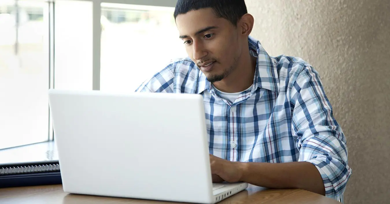 Hispanic College Students Mailing List