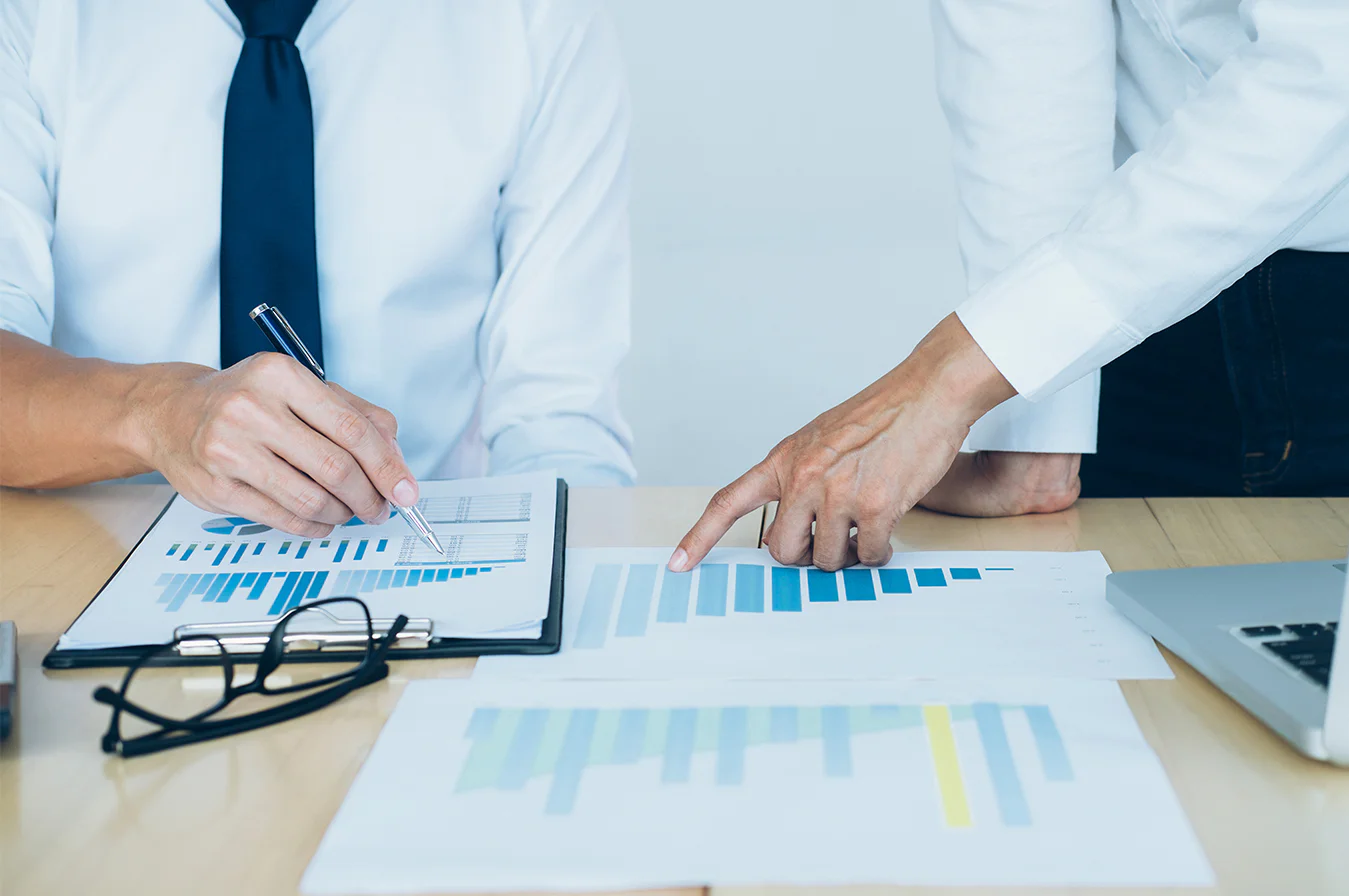 Expendable Income Investors at Businesses