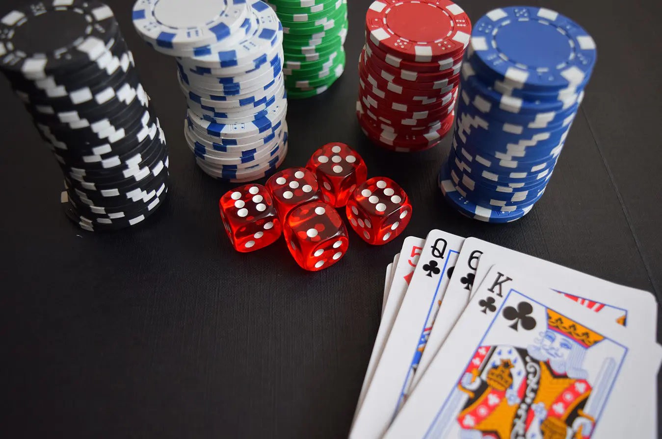 Female High Rollers Mailing List